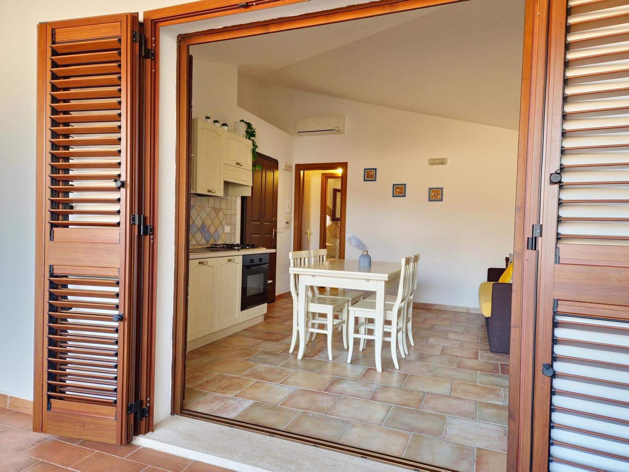 Dommos - Melodie Apartments Cala Liberotto Luaran gambar