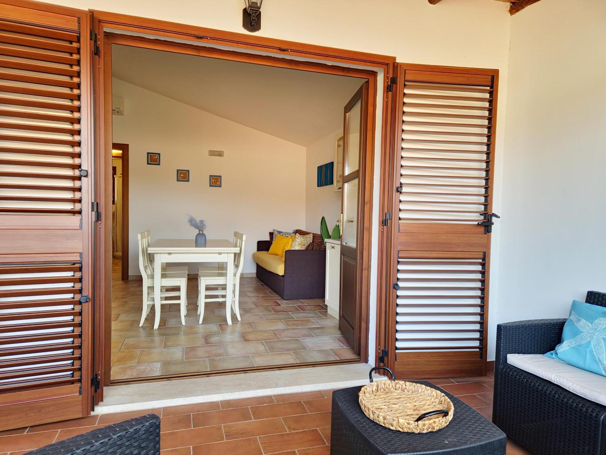 Dommos - Melodie Apartments Cala Liberotto Luaran gambar