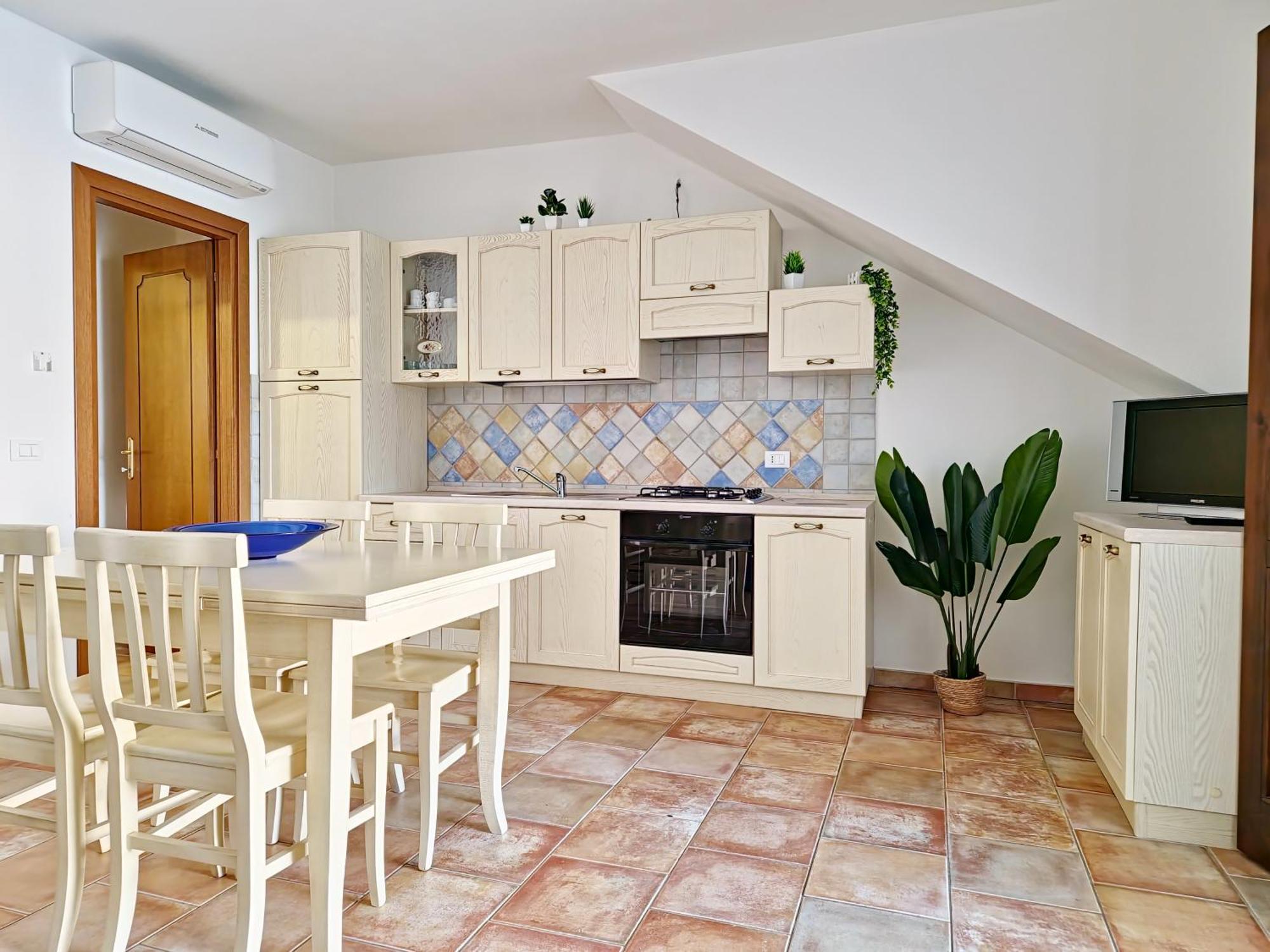 Dommos - Melodie Apartments Cala Liberotto Luaran gambar